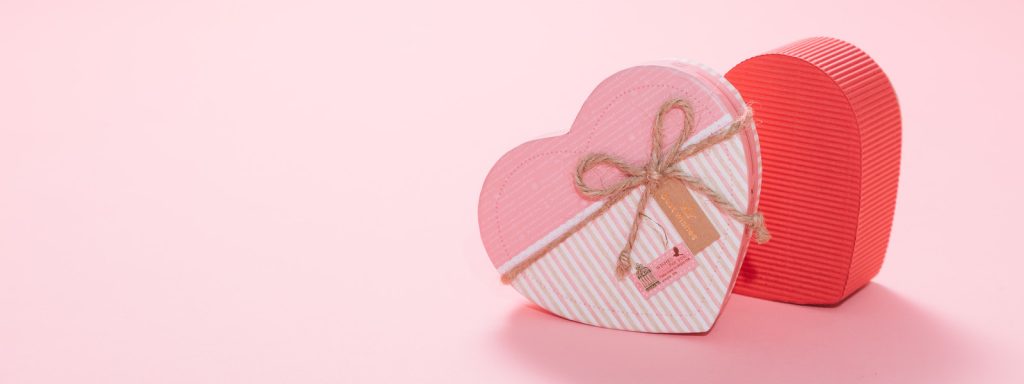 初対面から打ち解けるなら「恋愛トーク」がベストだぞ！